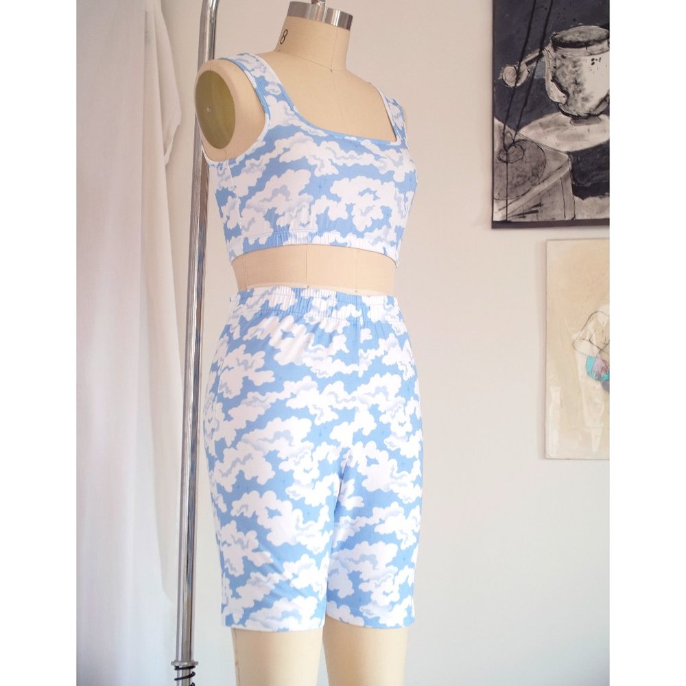 LO x Laura Callaghan Cloudy Cycling Shorts & Cloudy Crop Top Size UK12 / US8